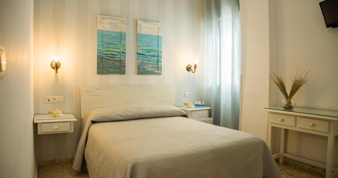 Hostal Patio Andaluz Punta Umbria Ngoại thất bức ảnh